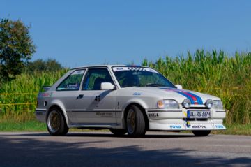 Ford Escort RS Turbo Car Picture of Ford Escort RS Turbo Series 1/2